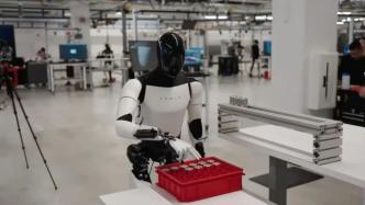特斯拉机器人Optimus“进厂打工”：它学会了纠正自己的错误