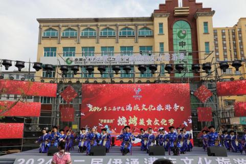 【节日我在岗】"味"你护航,伊通公安彰显最美"警"色