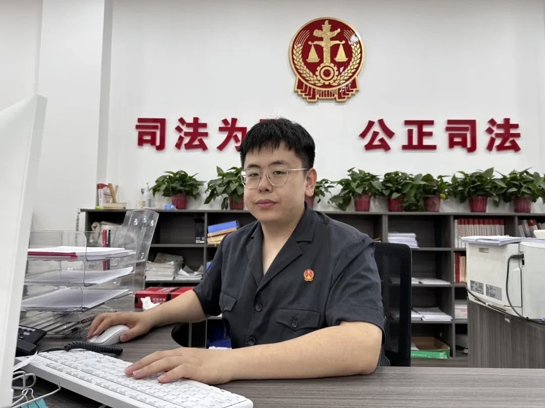 把群众的"小事"当成"大事"办