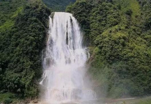 贵州安顺·滴水滩瀑布,藏在峡谷深处的绝美画卷