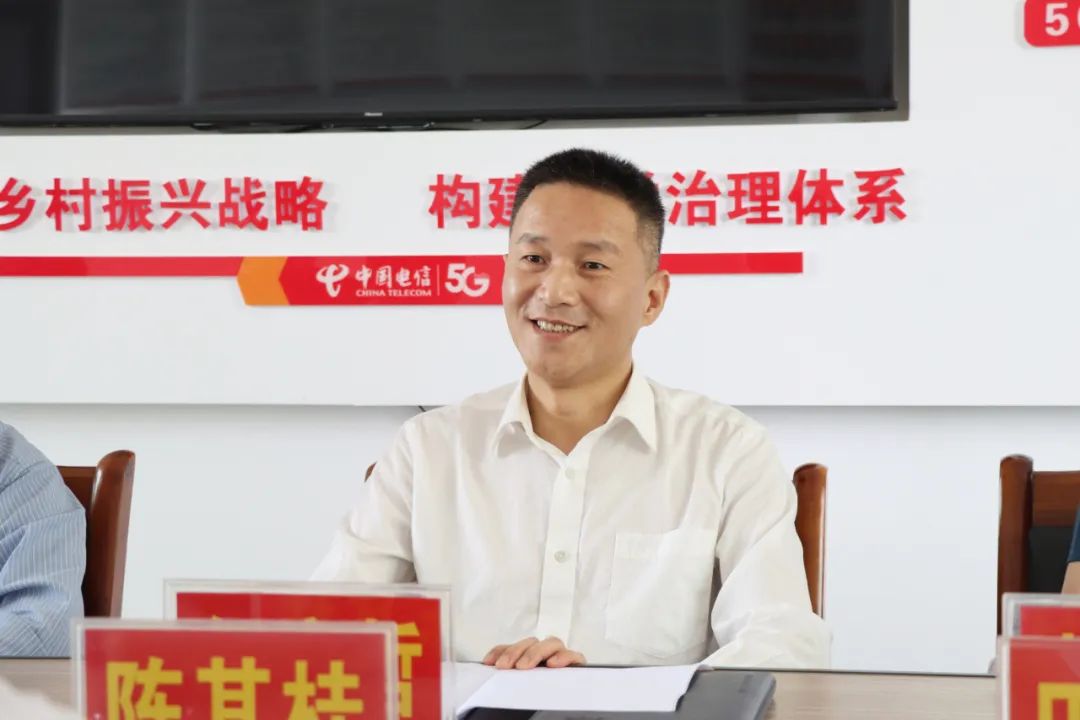 益阳中院党组书记,院长何文哲赴华红村调研乡村振兴工作