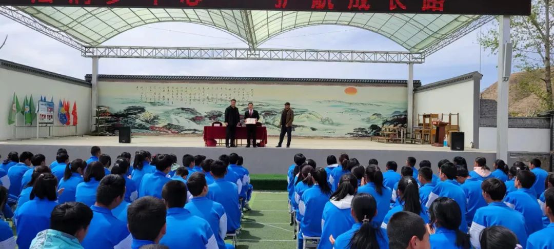 县人民法院法官李金辉,王殿璋,王璐等法治副校长分别前往甘雷初级中学