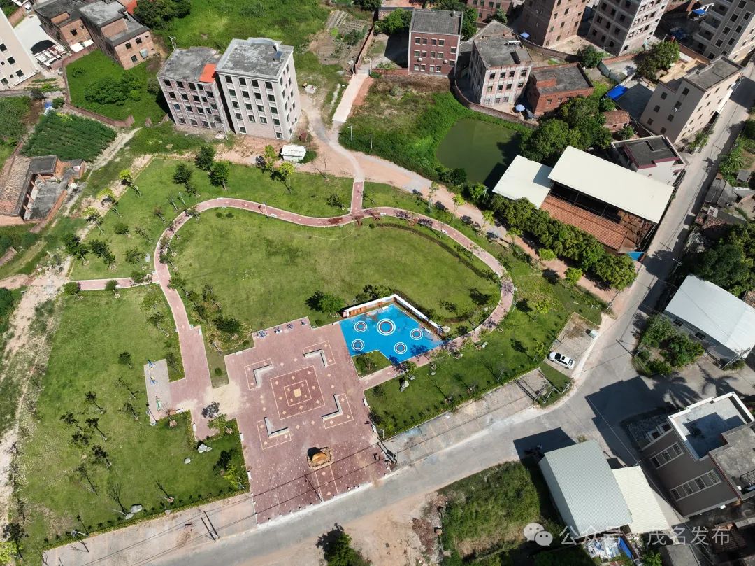 修桥解困造福暖民心架起干群"连心桥"位于黄竹村的金岗桥因受2023年那