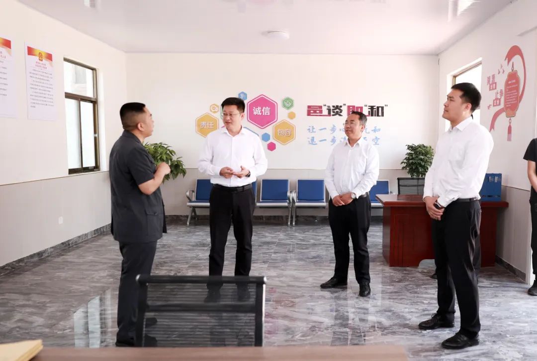 昌邑市委副书记郭方强到昌邑法院调研