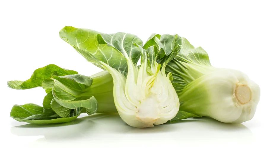 常见的富含硝酸盐的食物多为叶菜类蔬菜,如小白菜,芹菜,韭菜,甜菜叶