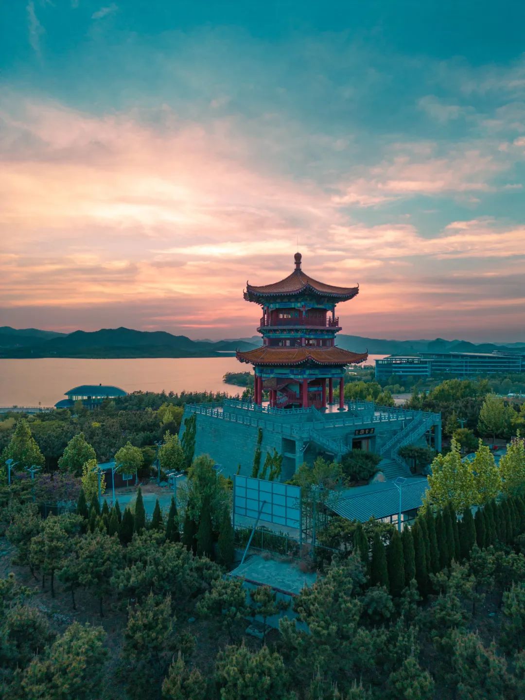 节后"反向旅行",从一条山水星海之路开启!