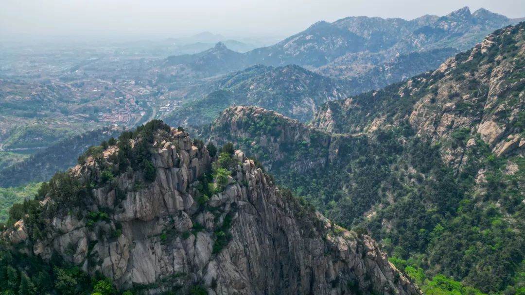 金泰山缥缈仙气的梦幻情人谷等等来到这里你会不禁感叹大自然的神奇