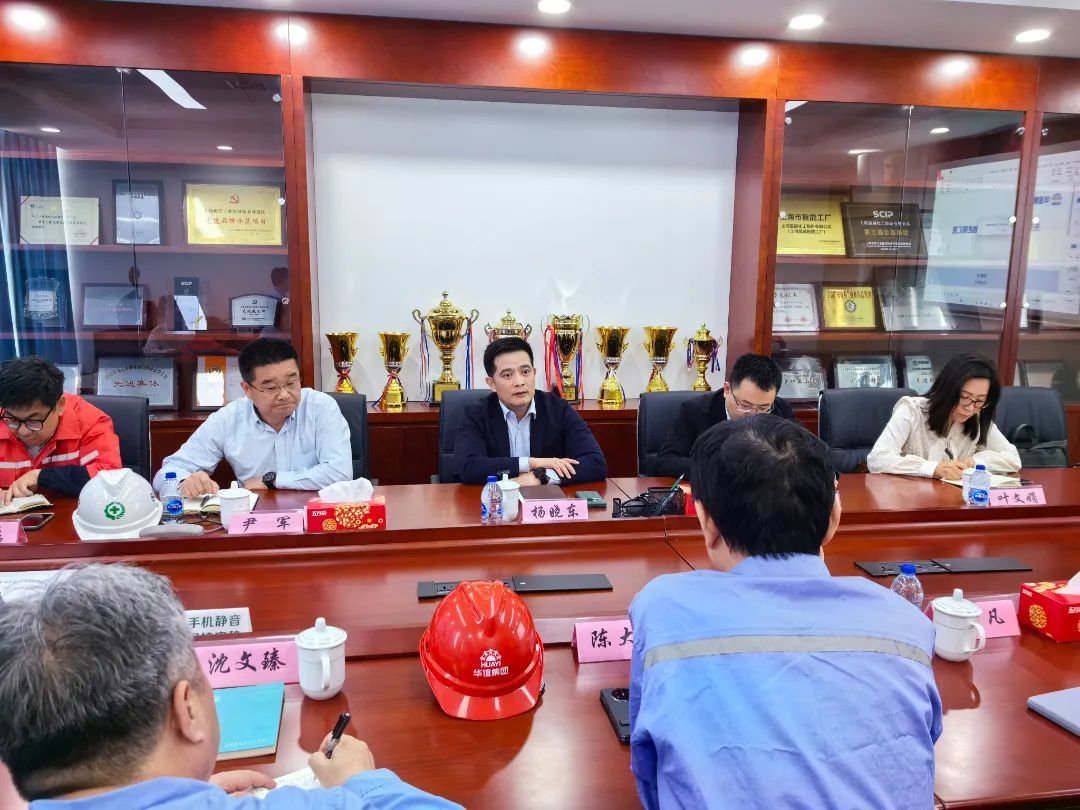 5月8日,市应急局副局长杨晓东带队赴上海化工区对检维修安全工作进行