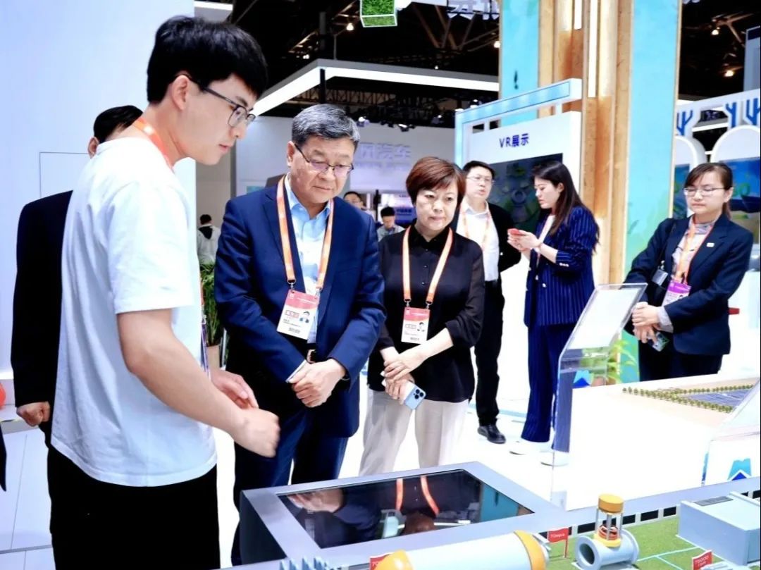 罗乾宜参加2024年中国品牌日活动启动仪式等相关活动