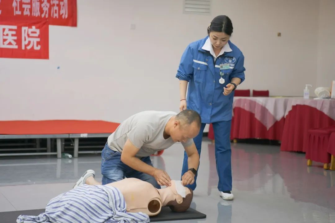 【5·12国际护士节】他们始终温暖有光!