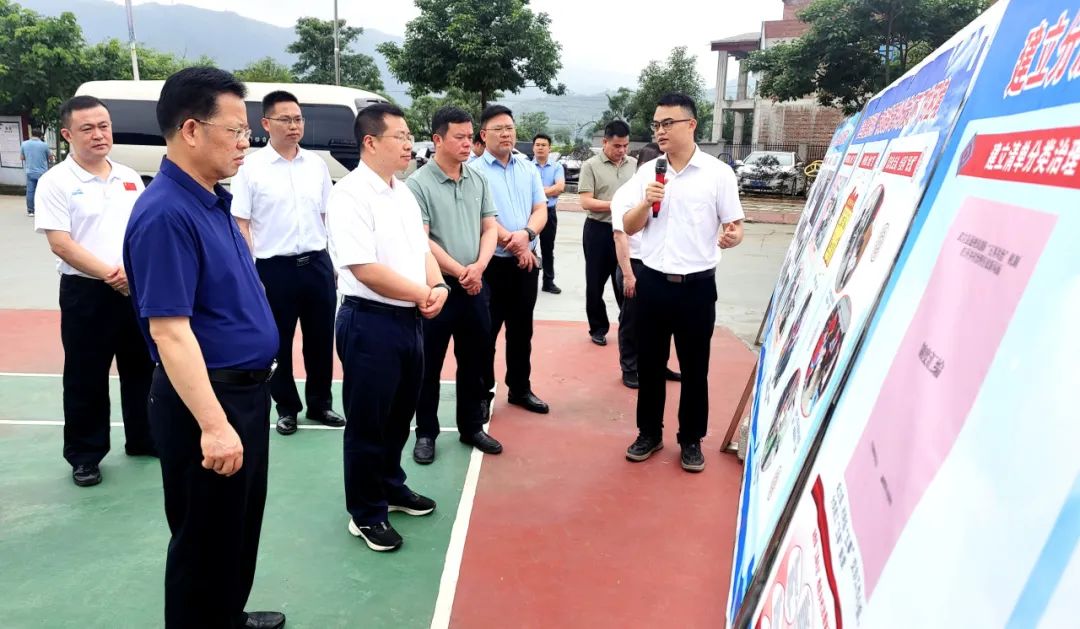 玉林市政法考察组到武宣县调研