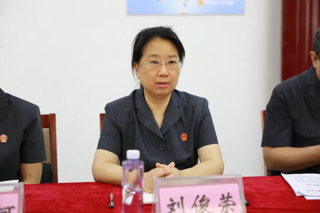 周口中院副院长刘俊荣带队到项城法院南顿法庭观摩指导