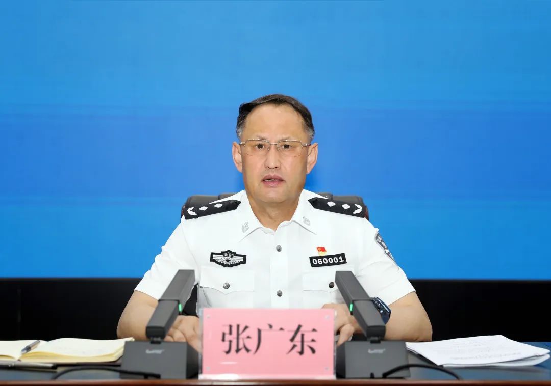 市公安局召开述法点评专题会议,副市长,市公安局党委书记,局长张广东