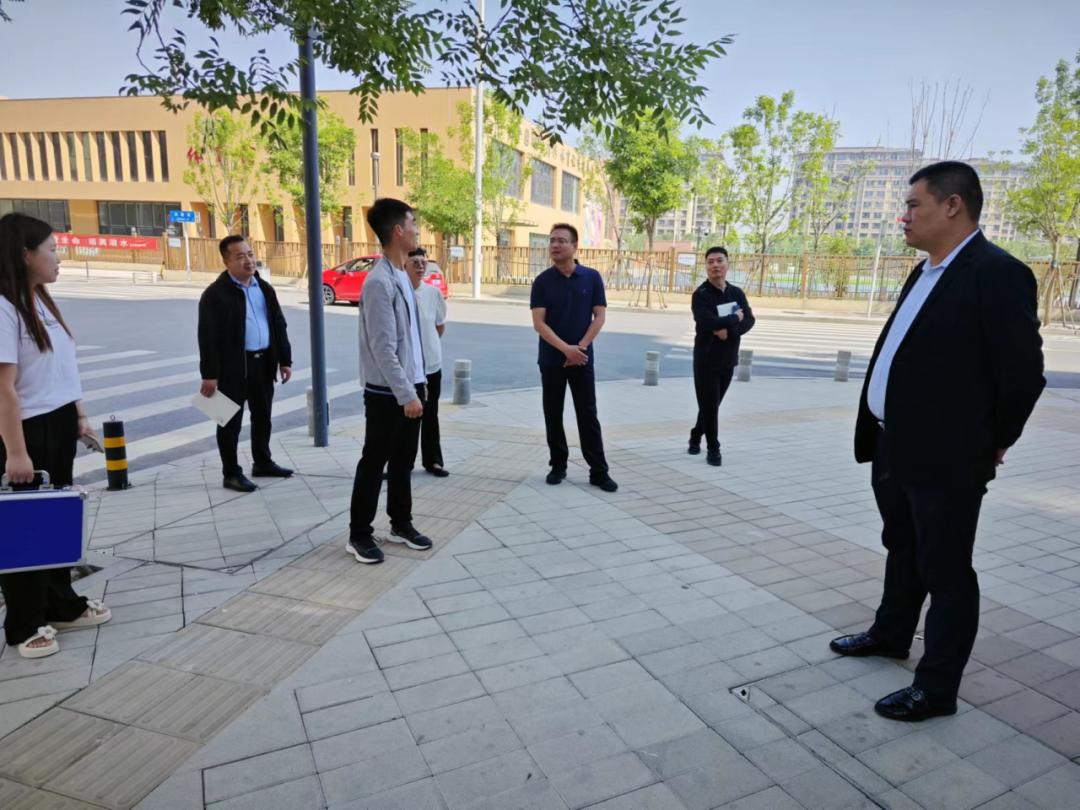 雄县社工委赴容西片区贤溪社区参观交流,共谋社区发展新篇章