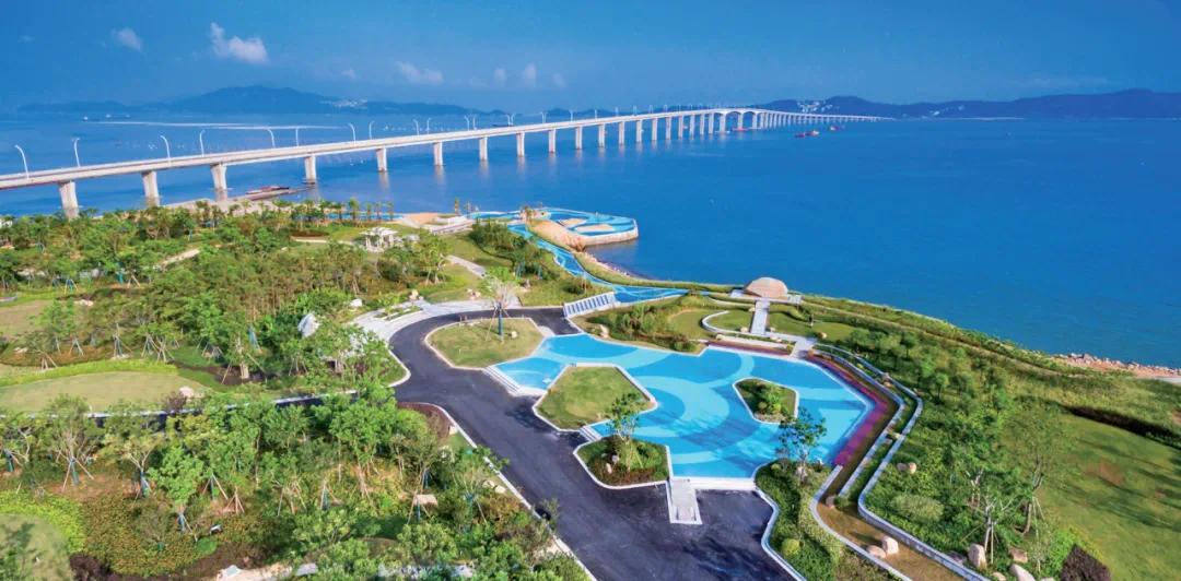 一带,两片,多区"的布局结构,以贯穿湿地的南仙堤为界,分南北两片区块