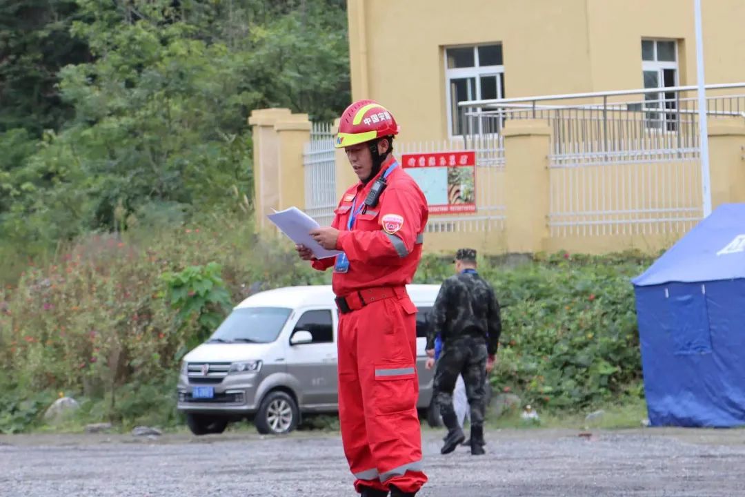 16年  弹指一挥间  "橄榄绿"与"救援红"的血脉延续