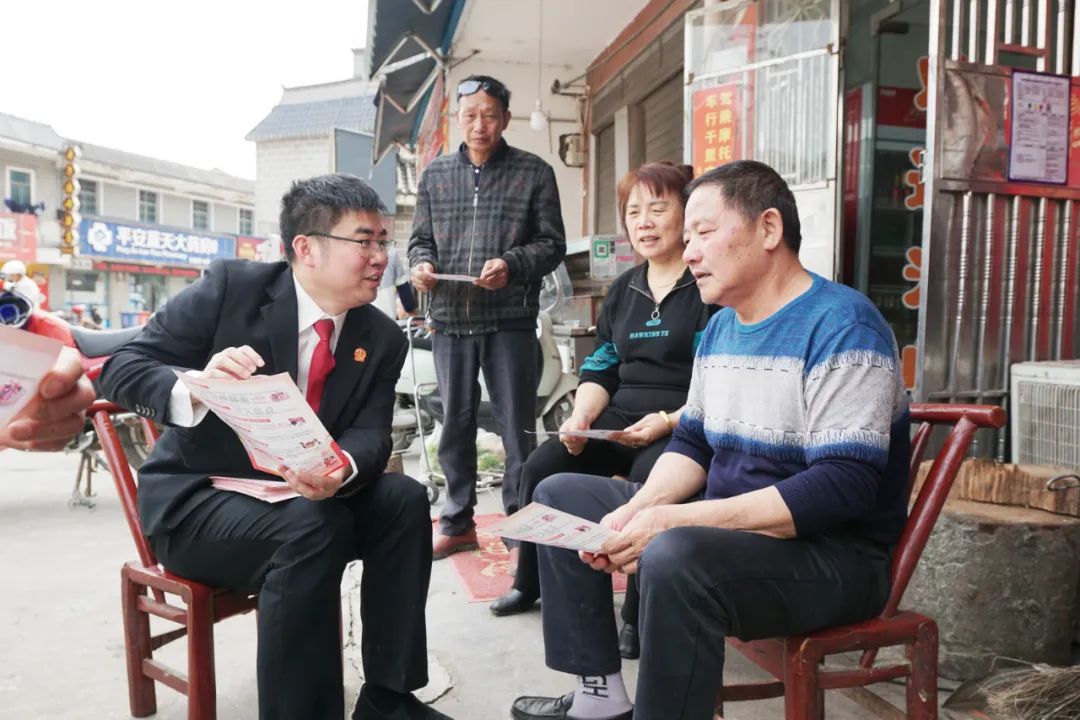 创建"枫桥式人民法庭" |临湘法院送上"法治大礼包"刹住"高额彩礼风"