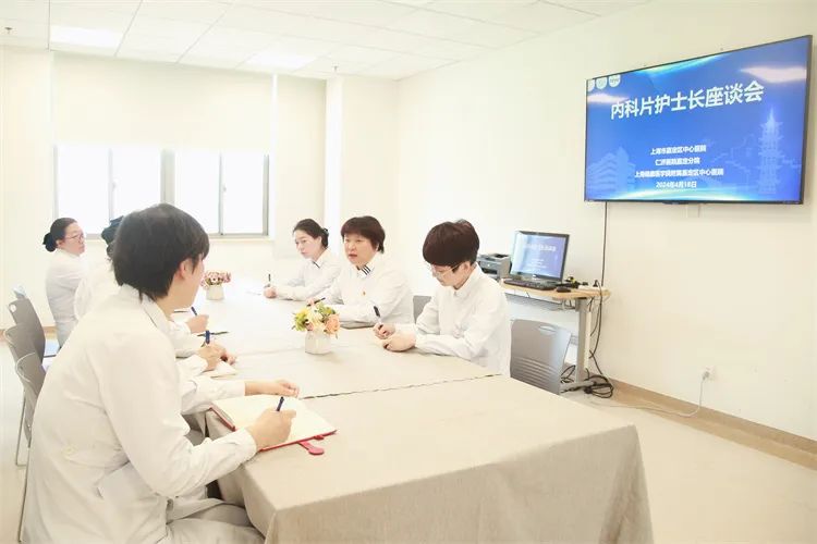 带领全院运用6s,qcc,fema等管理工具开展质量持续改进项目,将护理管理
