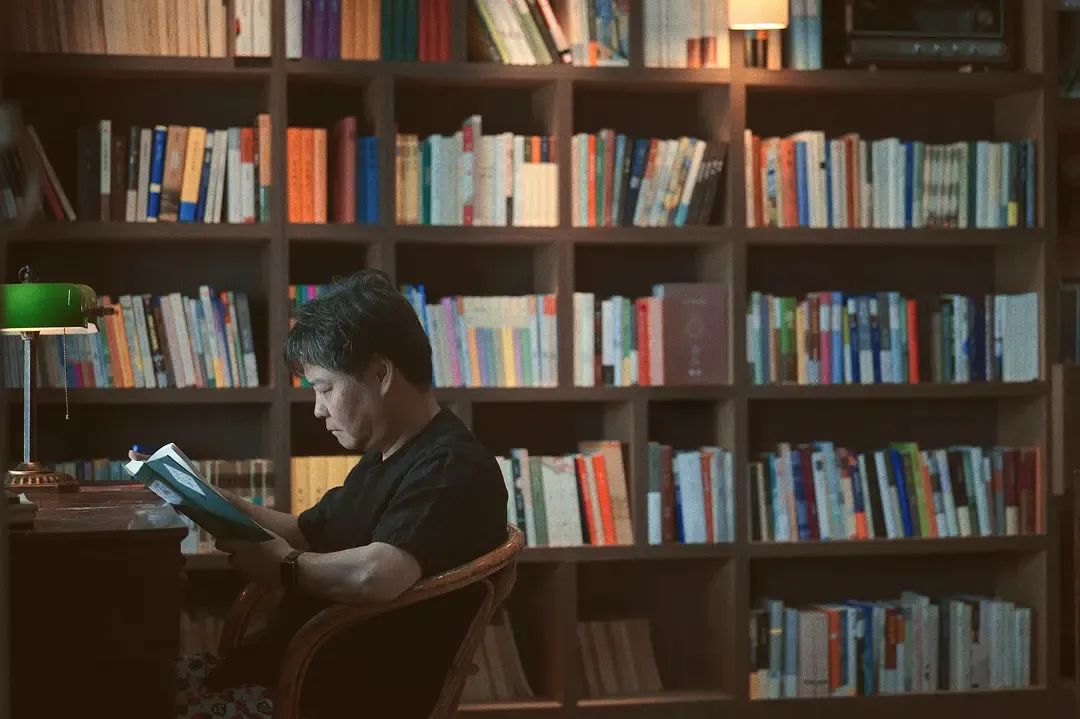就现在,带一本书去阿勒泰