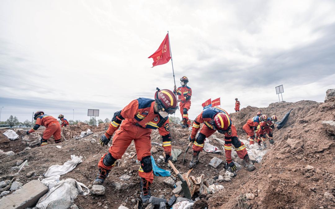 内蒙古自治区消防救援总队开展地震灾害