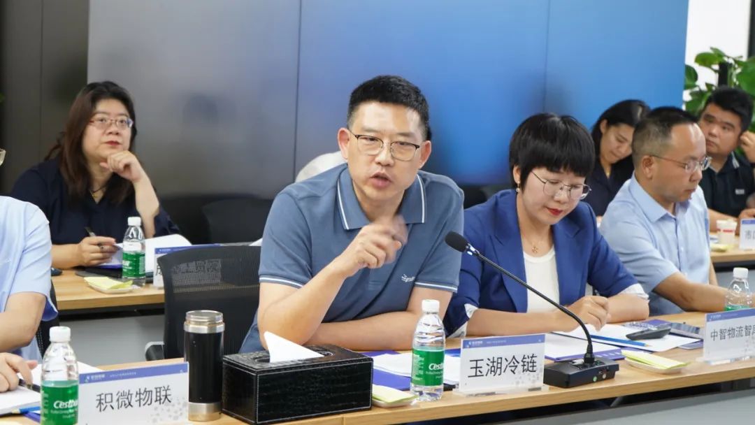 诚意满满!这场"蓉易见",有啥问题敞开聊