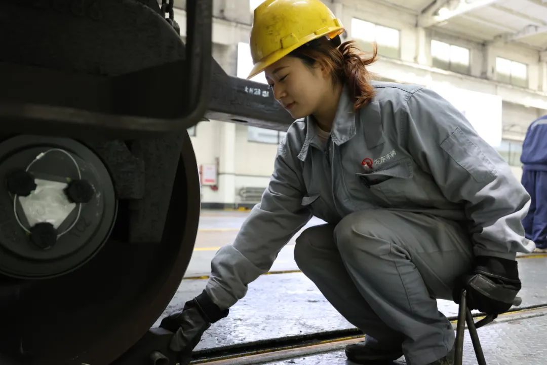 小姐姐们也想低调,当真"实力"不允许啊!