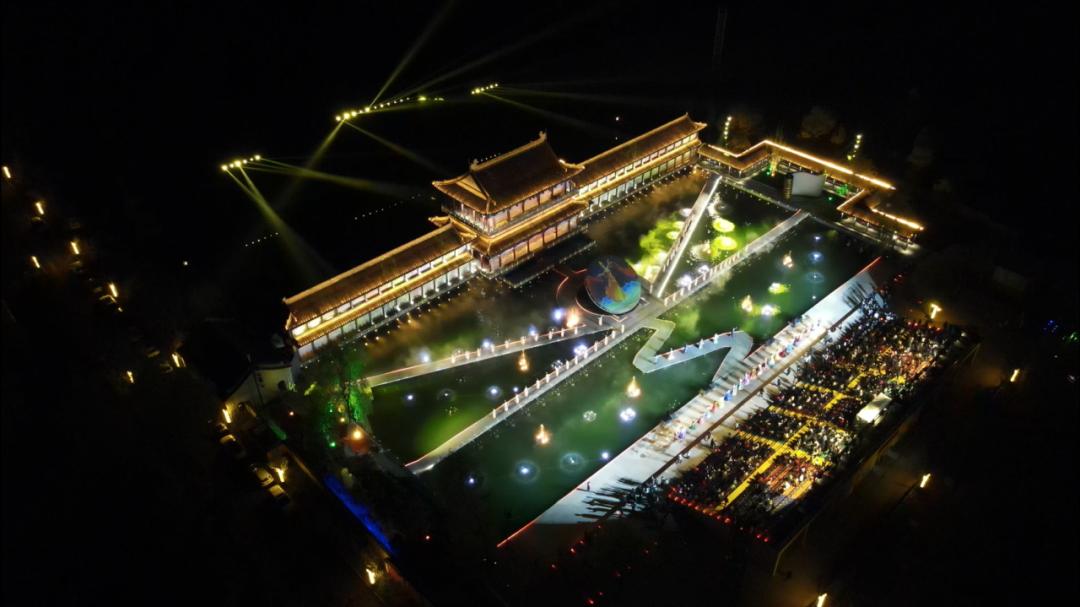 来源 | 临洮融媒原标题:《走进明园,跨越时间的长河与貂蝉对望…　贩