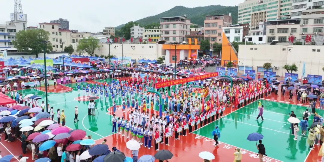县千镇万村"系列赛暨广东省"镇校体育共享工程"在龙川麻布岗镇正式