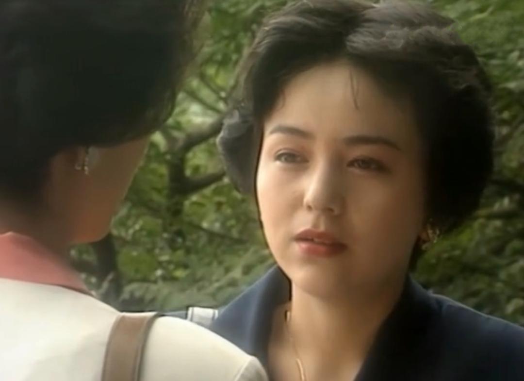 她演了大半辈子坏女人,如今53岁强势翻红