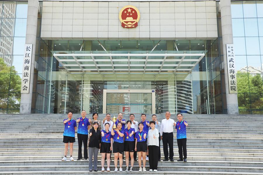 杨洪波,张学敏,朱聪,王哲夫羽毛球女队李丹,许新荣,刘童玲,任妮娜