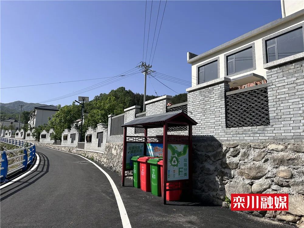 "说起村里的变化,陶湾镇村民王大爷最有发言权.