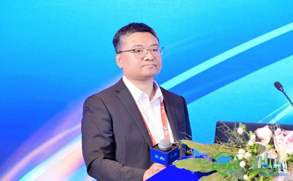 武汉大学黄萌教授,浙江大学辛焕海教授,南京航空航天大学吴红飞教授