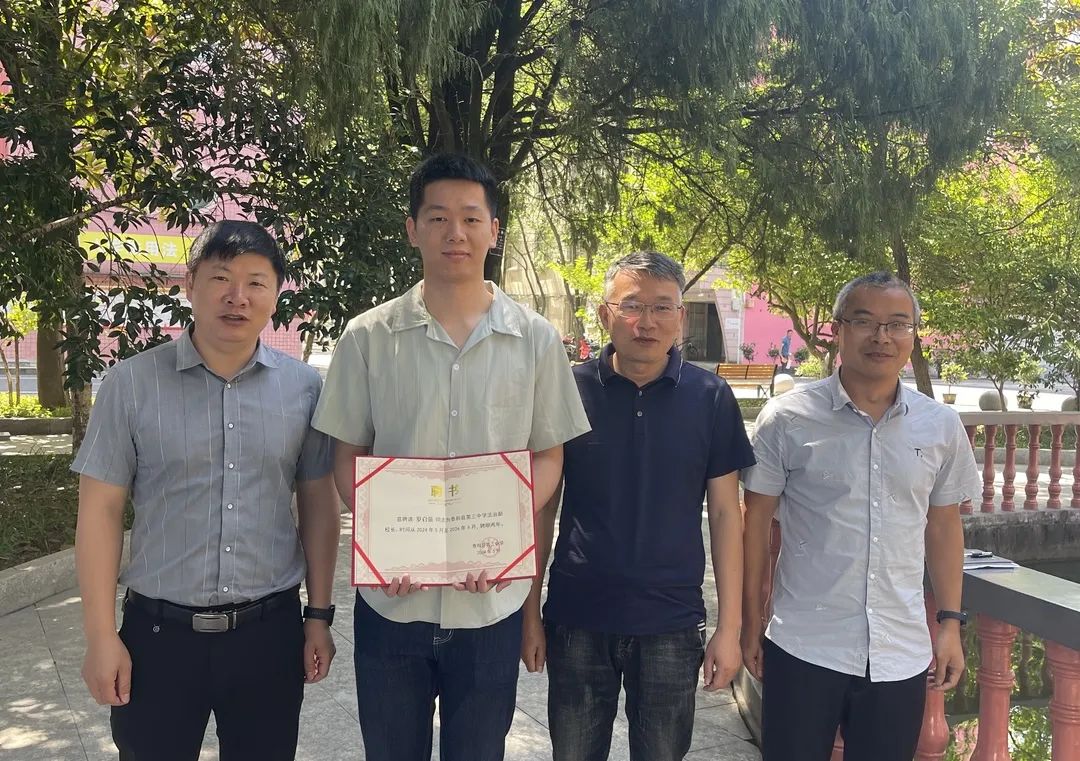 泰和县人民法院8名干警受聘法治副校长