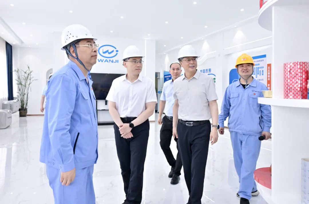 内蒙古锡林郭勒盟阿巴嘎旗委书记孙军一行到新安考察交流