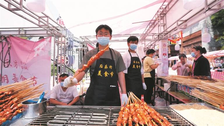 青州古城"花式整活"宠游客