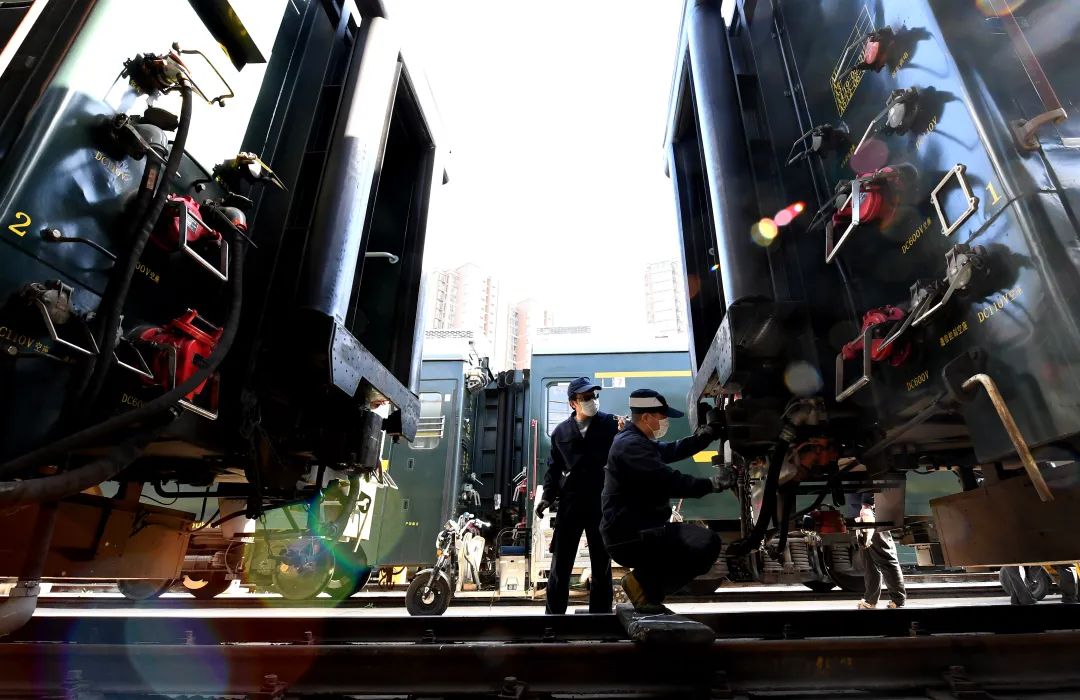 标准引领立潮头 | 郑州车辆段:锚定目标不懈怠   夯基垒台促发展