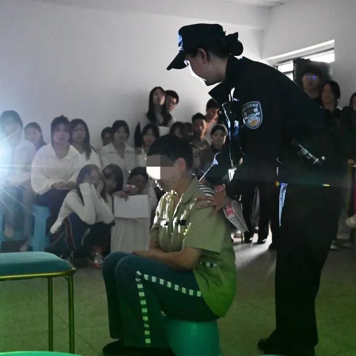 相向而行,拉近"心"距离