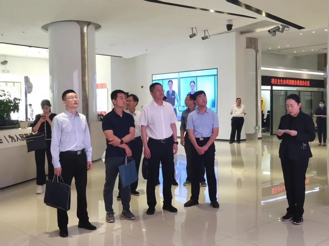 5月16日下午,司法部法治督察局备案审查处副处长徐顺,市司法局一级