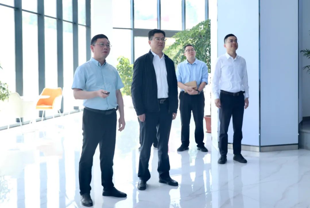 沈洪峰调研科创园建设