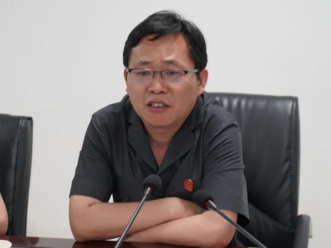 周口中院朱发亮法官,曹春萍法官,西华法院杨宏亚副院长一行深入人大