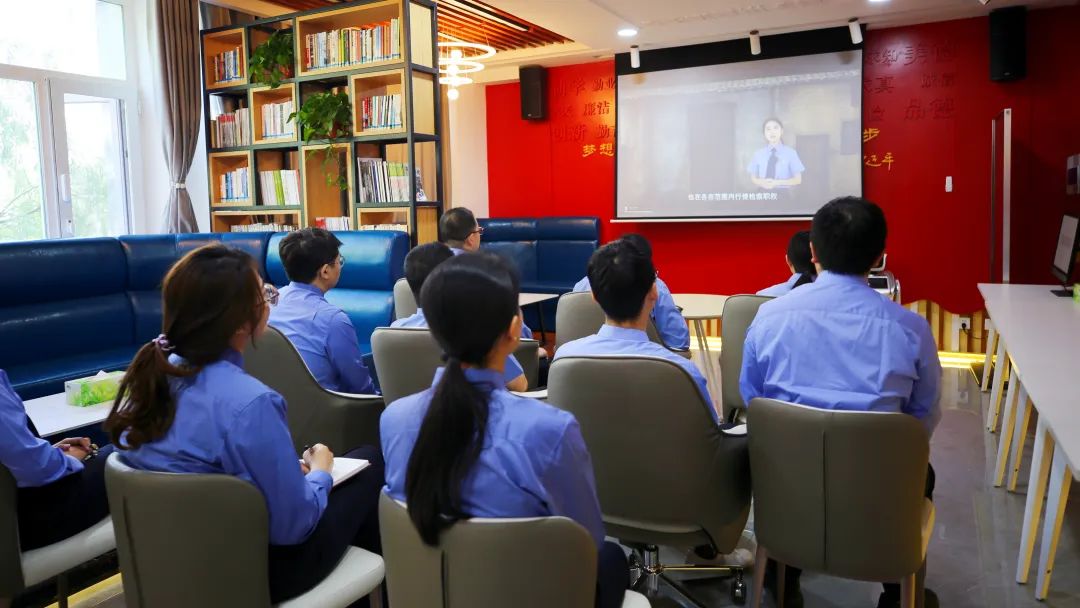 市检察院办公室党支部开展"忆过往重温检史 向未来砥砺前行"主题党日