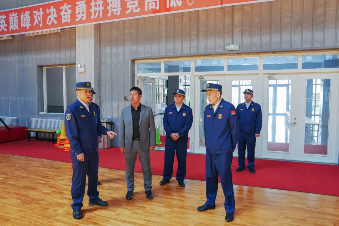 此次演练灾情设定为七台河市突发地震,受到地震影响,保中学校初中部