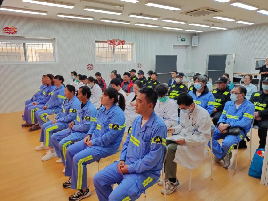上音青年慰问枫林街道一线工作人员"文艺演出,来自枫林辖区的社区医生