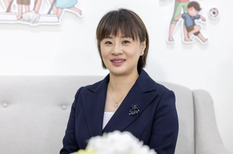 同"频"陪伴,向"阳"成长丨温州共享法庭开展家庭教育指导直播活动