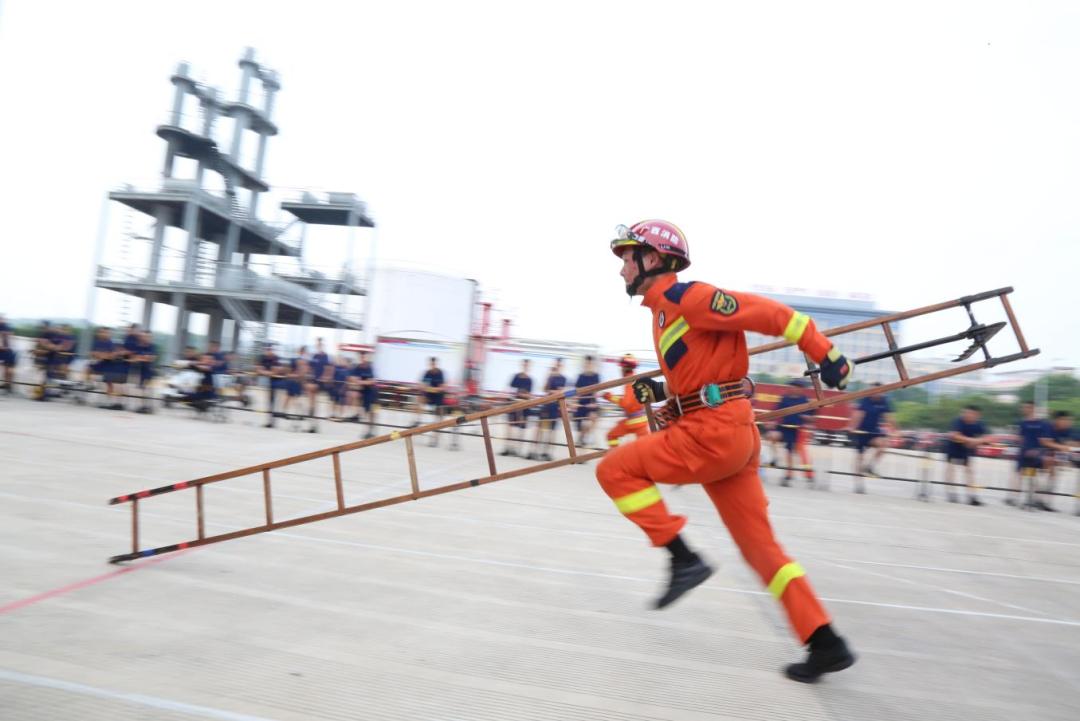 奔跑吧,火焰蓝∣南宁支队"火焰蓝杯"消防体育运动会圆满收官!