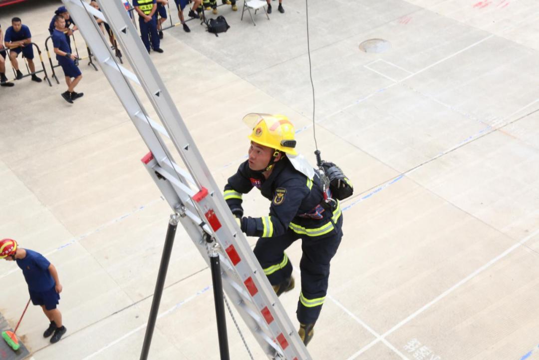 奔跑吧,火焰蓝∣南宁支队"火焰蓝杯"消防体育运动会圆满收官!