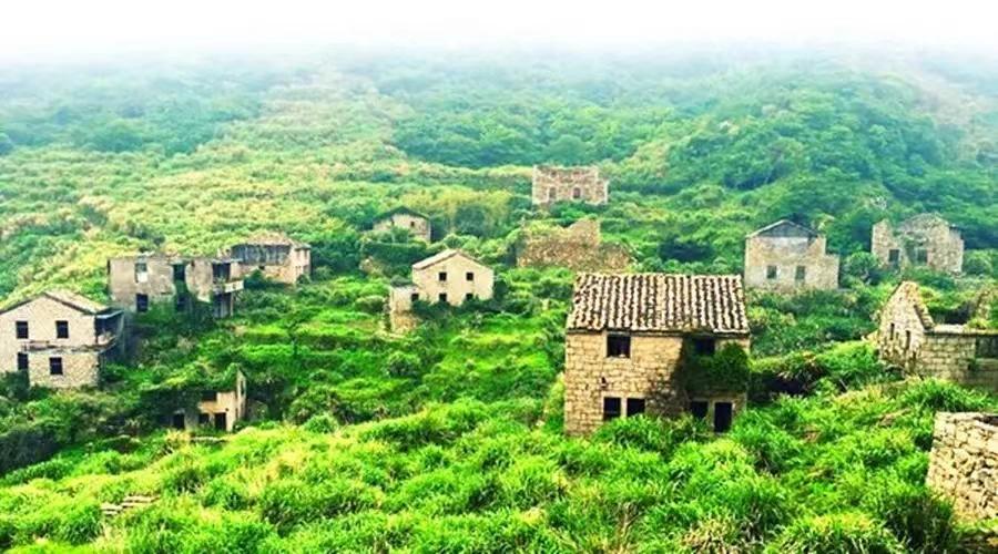 玉环峰阳村以石峰山为中心,由白沙岙,仙潭,派头山,牛场等自然村落组成