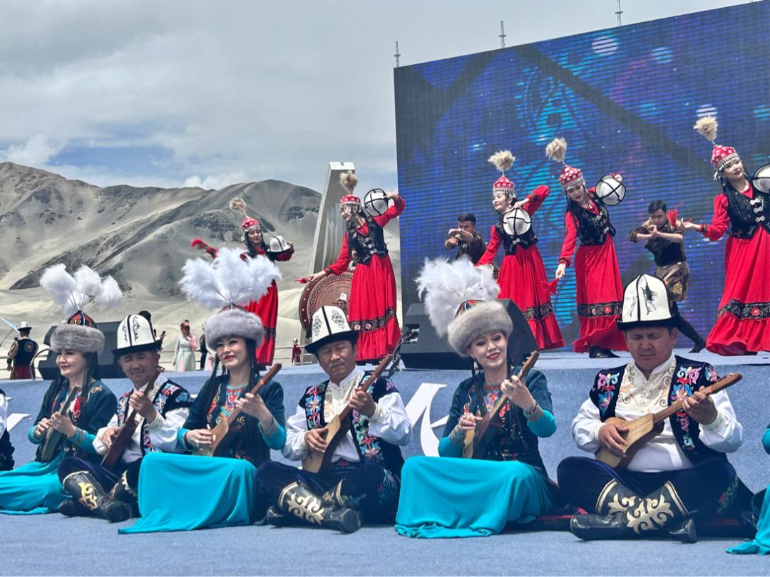 白沙湖畔,聆听新疆旅游发展最强音