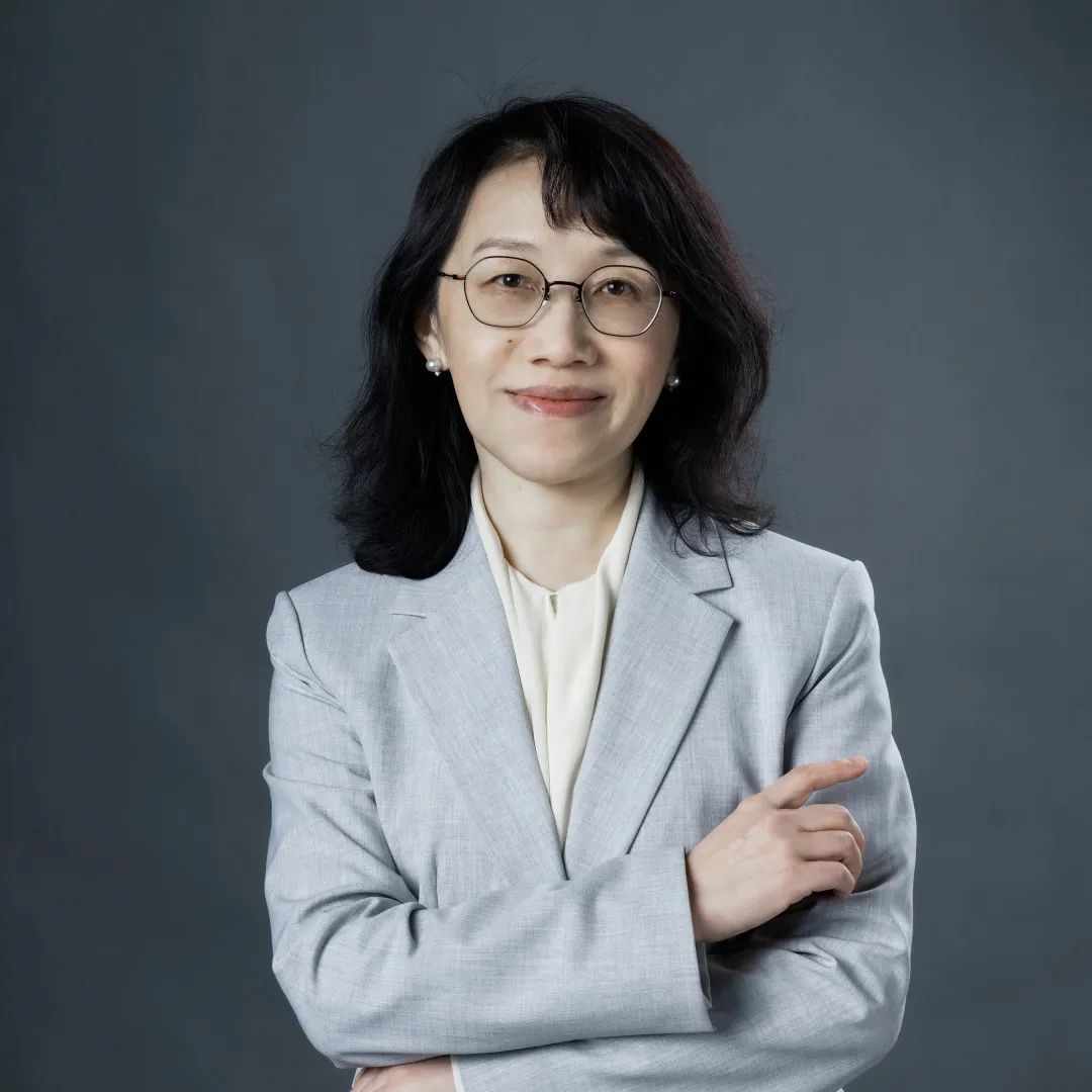 浦东美术馆携手上海图书馆,上海书画出版社,邀请马凌教授,结合"光辉