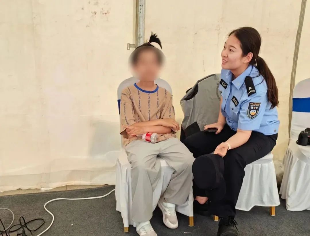 "5月19日上午10时50分许,来自内蒙古巴彦淖尔五原县的小朋友与参加